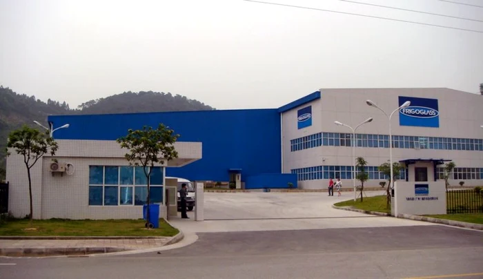 Frigoglass îşi ajustează capacitatea de producţie la nivelul scăzut al cererii din Europa din ultimii ani FOTO panoramio.com