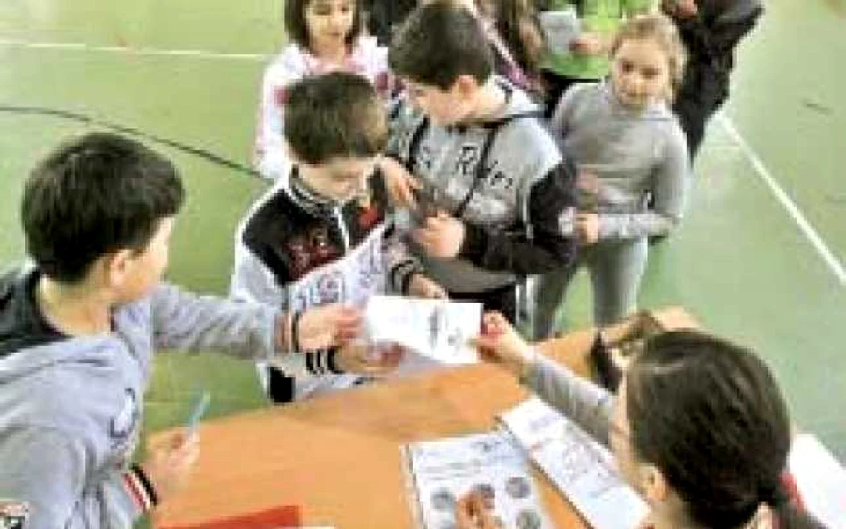 Copiii primesc viza pentru proba următoare a jocului