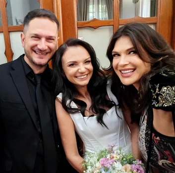 Petru, fratele Monică Bârlădeanu, s-a cununat civil  Sursa Facebook