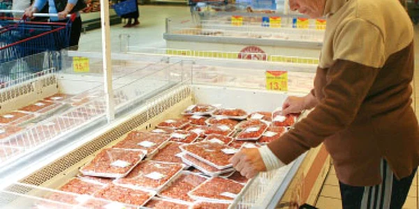 Românilor le-a scăzut puterea de cumpărare
