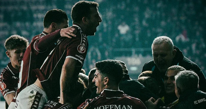 Bucurie maximă a giuleștenilor, după ce au întors rezultatul cu Dinamo. Foto Facebook FC Rapid