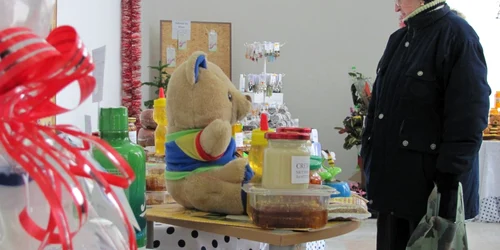 Atracţia principală a evenimentului pare a fi standul cu produse apicole