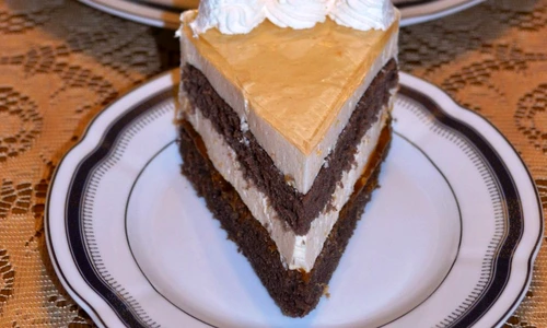 tort cu crema de iaurt jpeg