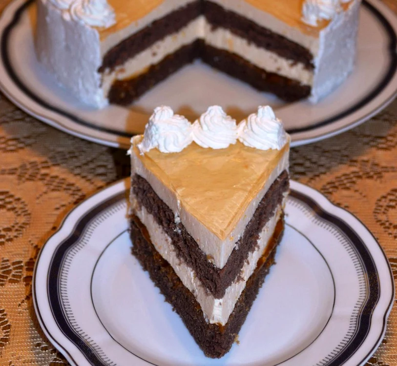 tort cu crema de iaurt jpeg
