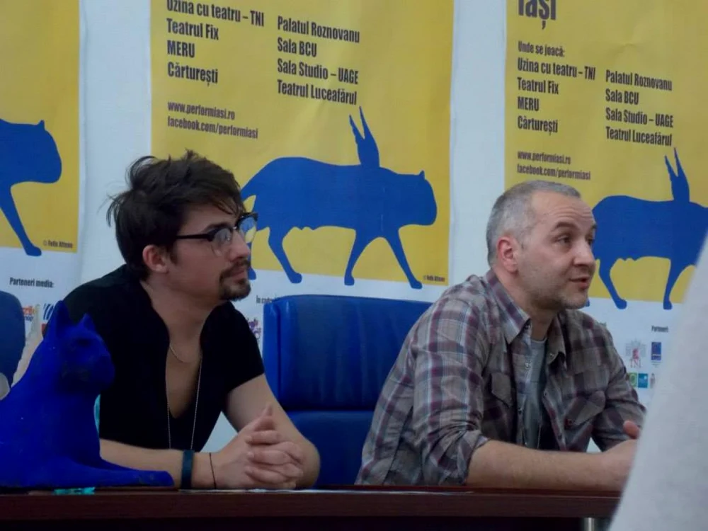 Directorii Festivalului Perform Octavian Jighirgiu şi Florin Caracala