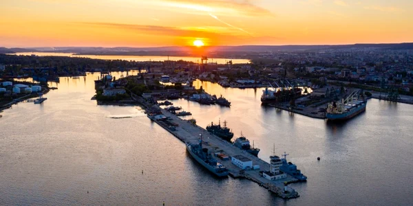 portul bugar varna foto shutterstock