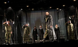 O călătorie în jurul teatrului – interviu cu regizorul Alexander HAUSVATER jpeg