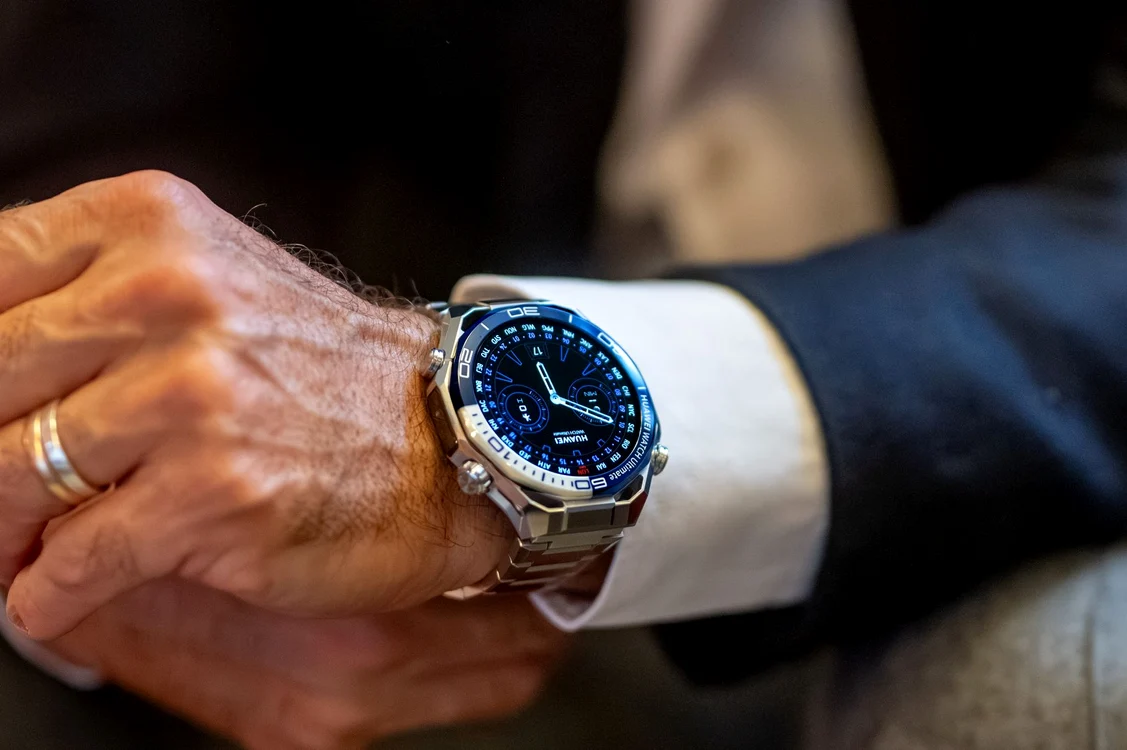 Liviu Popescu x HUAWEI WATCH Ultimate 2 (3) jpg