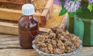1 propolis jpg jpeg