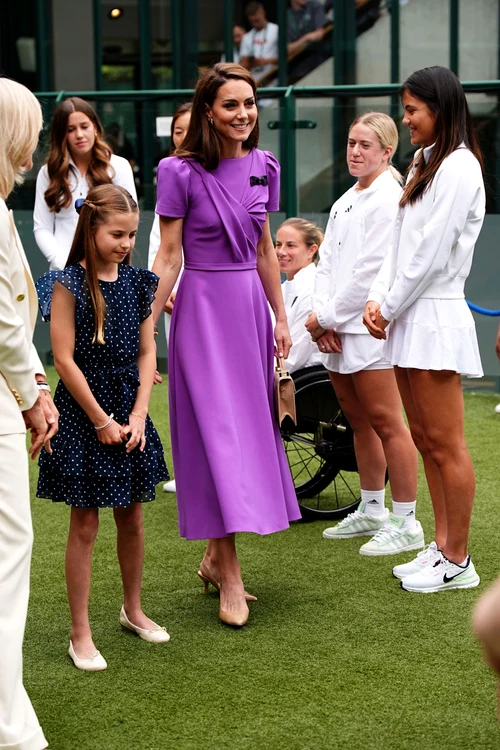 Ket Middleton la Wimbledon GettyImages 2161386249 jpg