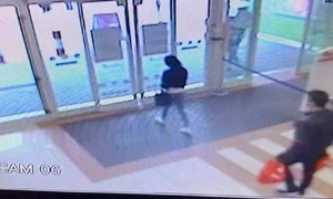 Mihaela Apostolides, filmată de camerele video înainte să fie ucisă în parcarea unui supermarket din Italia jpeg