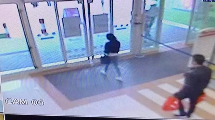 Mihaela Apostolides, filmată de camerele video înainte să fie ucisă în parcarea unui supermarket din Italia