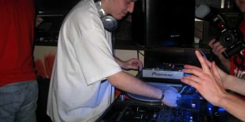 DJ Sauce vă aşteaptă în Downtown
