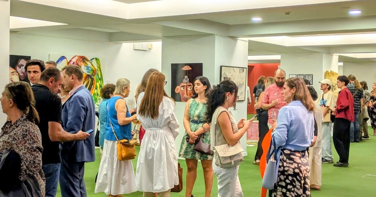 Expoziția a doua ediție a concursului „Catalizator” la TNB: 50 de lucrări de tineri artiști români.