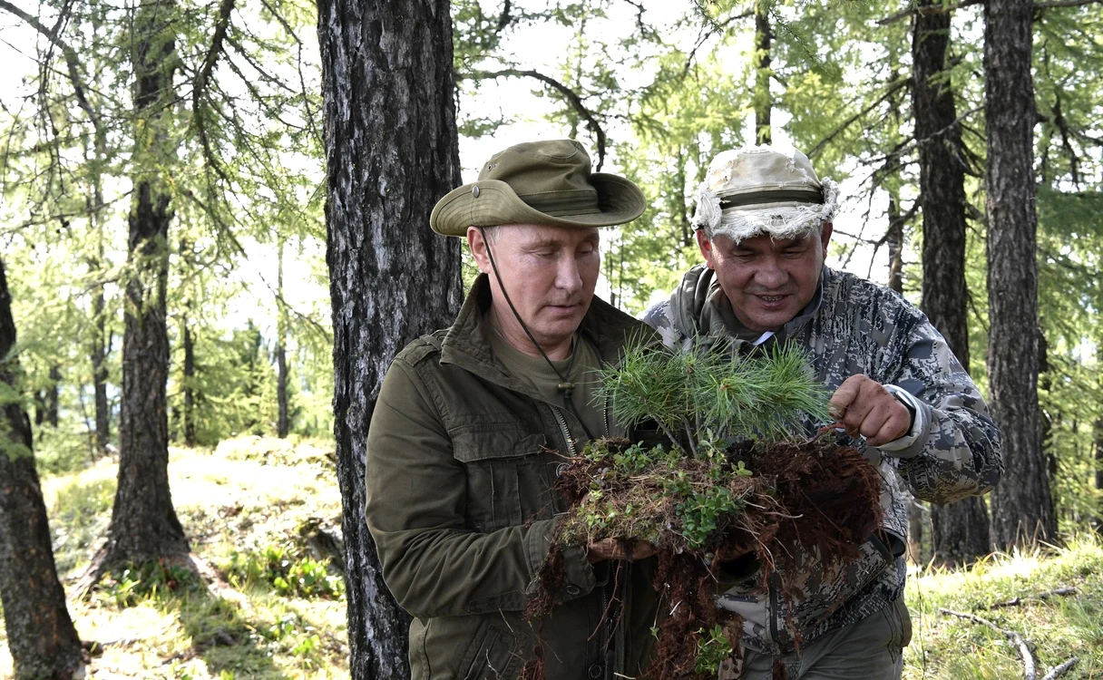 Vladimir Putin a arătat că are cunoştinţe până şi despre iarbă în vacanţă