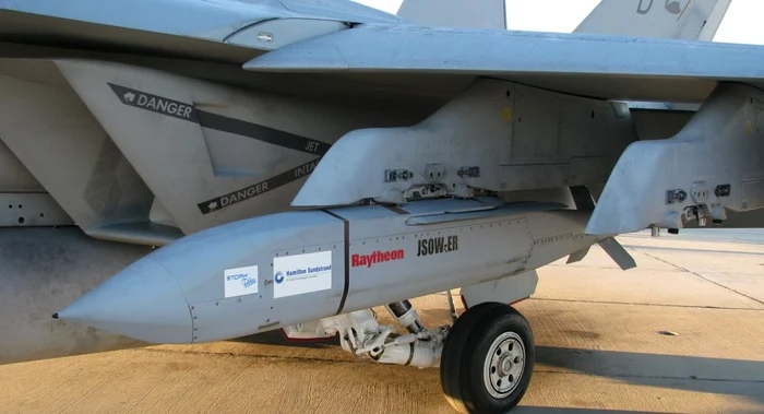 Bombele AGM-154 Joint Standoff Weapon pot fi lansate de pe avioane F-16/ FOTO:X