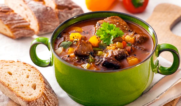 Cioraba de vacuta  Sursa foto shutterstock 153403229 jpg