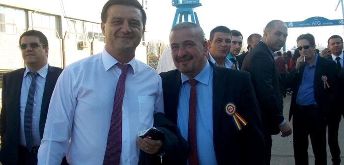 Petre Nicolae (dreapta) alături de Niculae Bădălău FOTO: FB/Petre Nicolae