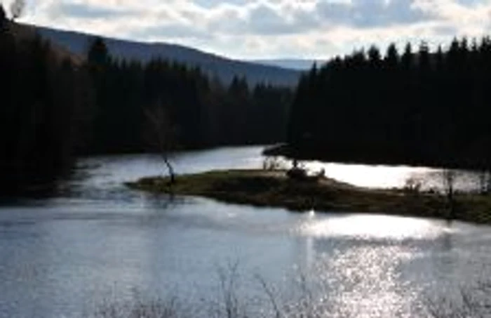 Lacul Trei Apei este unul dintre cele mai agreate de turiști. 