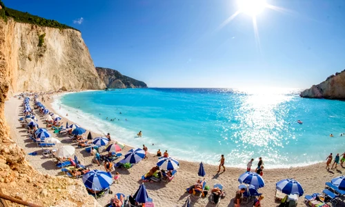 Plaja in Grecia FOTO Shutterstock jpg