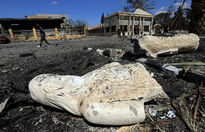 Aşa arată acum o stradă din Plamyra, după zece luni de ocupaţie ISISfoto: AFP