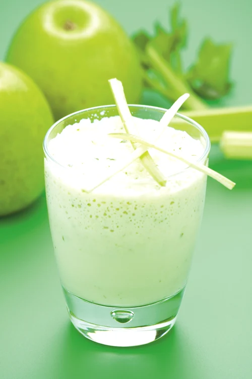 Băutură cu mere și scorțișoară