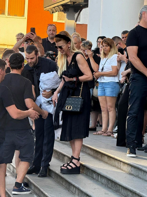 Anna, soția lui Mihai Leu, alături de fiul lor, Marco / Sursă foto: Click!