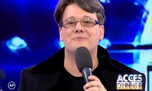 Fuego şi Simona Gherghe   le stă bine împreună? (captură Antena 1) jpeg