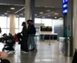 Smiley, Gina Pistol și fiica lor Josephine, suprinși pe aeroport de fotoreporterii Click, la plecarea în Italia foto: Click!