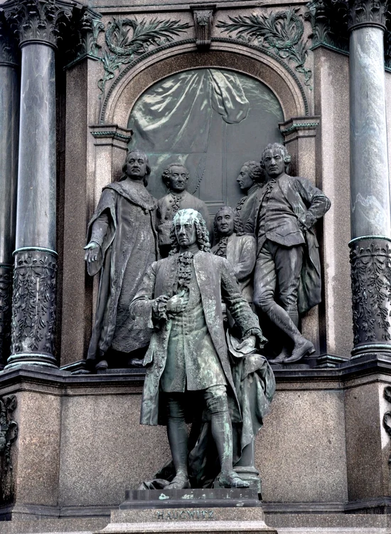 Monumentul Mariei Tereza: partea dedicată Administrației (© Andreas Praefcke / Wikimedia Commons)