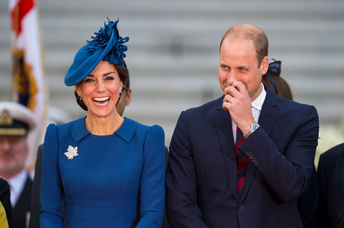 
    Prințul William și Kate Middleton au pornit în turul regal al CanadeiFoto Getty  