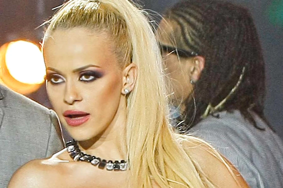Nicoleta Luciu a revenit  în muzică, dar le acordă importanţă şi proiectelor  din televiziune (FOTO: PLAYBOY)