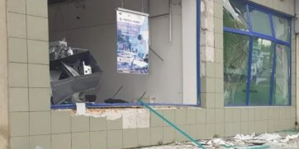 Bancomat aruncat în aer la Arad FOTO aradon.ro