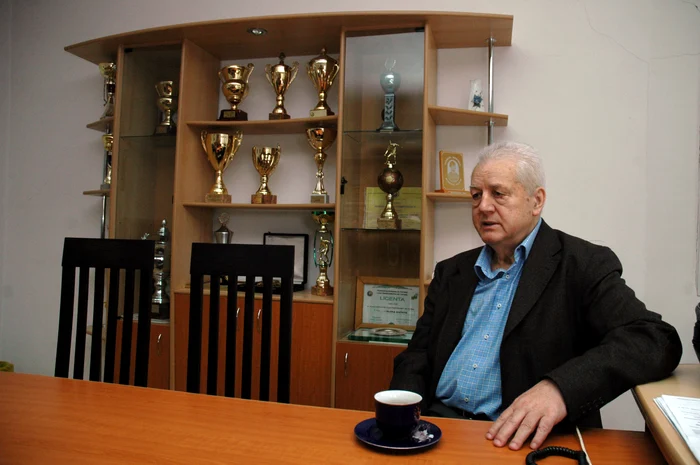 
    Jean Pădureanu a fost în conducerea Bistriţei, ca vicepreşedinte şi apoi preşedinte, timp de aproape 50 de ani  