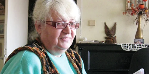 Angela Constantiniu susţine că a fost înşelată