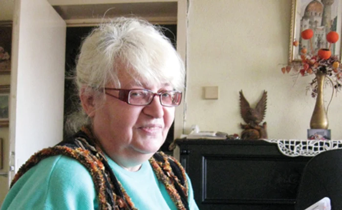 Angela Constantiniu susţine că a fost înşelată
