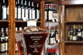 Sticla de whiskey Macallan Glenlivet 1952 a fost pusă în licitație la prețul de 1200 de euro și a fost luată acasă cu 2500 de euro jpeg