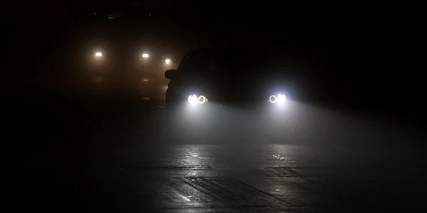 Burniţă la malul mării