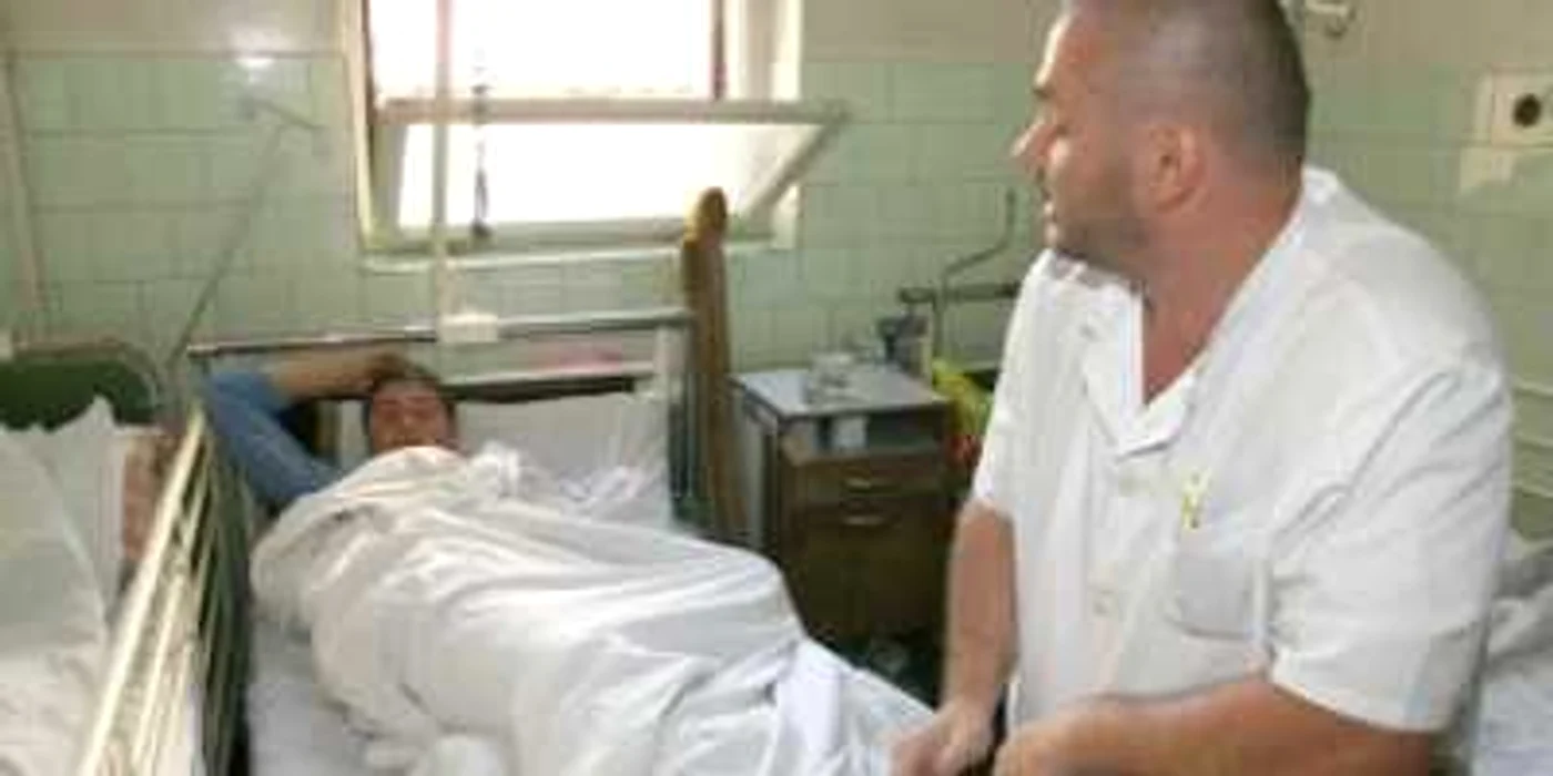 Pitesti: La Spitalul din Costeşti se oprează cu trusa de acasă
