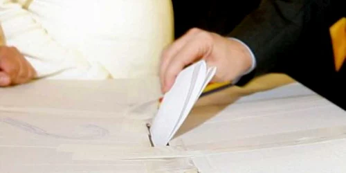 Votul multiplu îţi poate aduce închisoarea