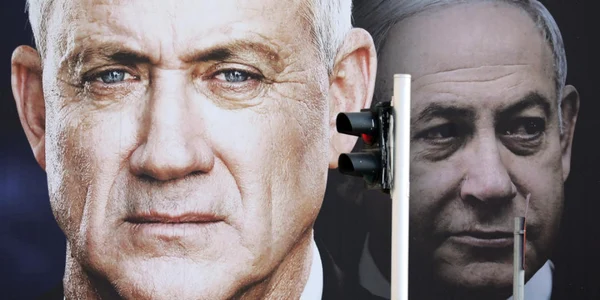Afis electoral cu Benny Gantz si Benjamin Netanyahu FOTO EPA-EFE