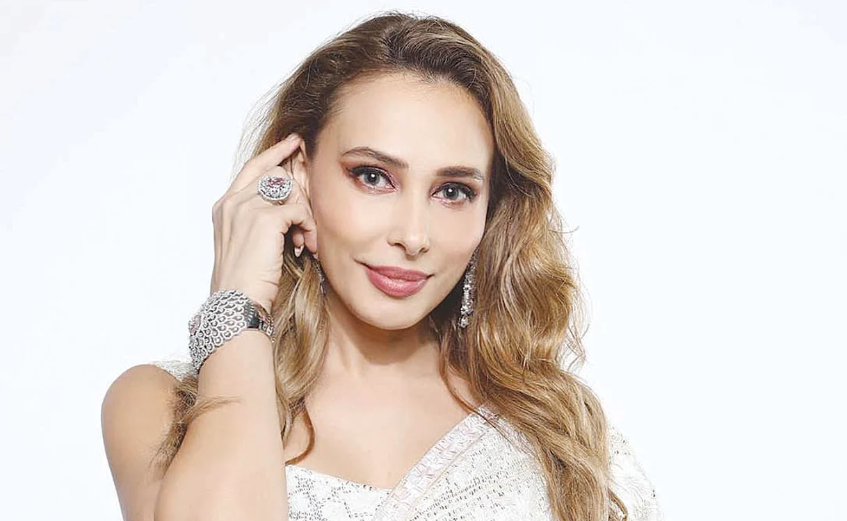 foto 1   Iulia Vantur jpg