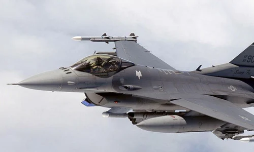 avion american F-16 foto us air force