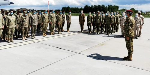 Primii 70 de militari români au revenit sâmbătă din Afganistan. Foto Bianca Neagu/Mapn