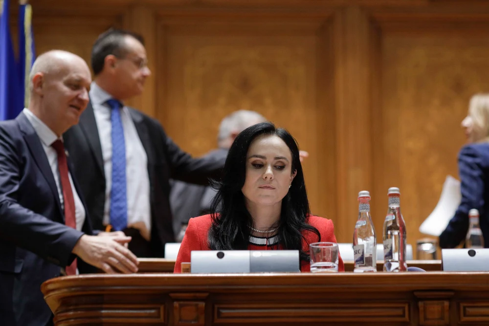 Simona Bucura-Oprescu, fost ministru al Muncii, este noul chestor al Camerei Deputaţilor