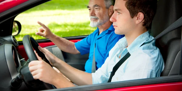 Sofer tanar adolescent examen auto permis FOTO Shutterstock jpg