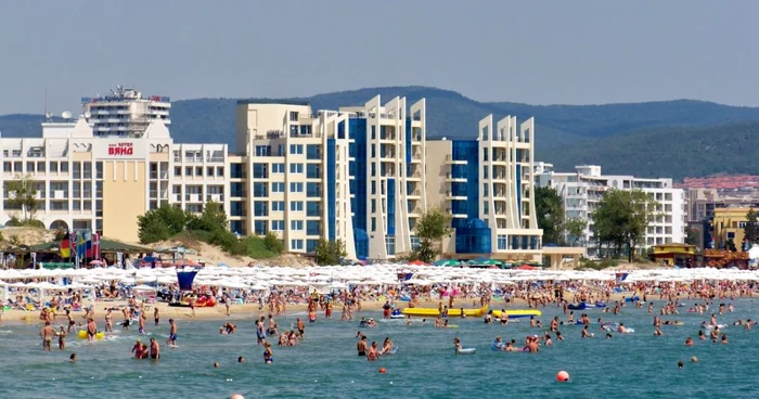 Plajele de la Albena sunt pline şi cu turişti români FOTO Wikipedia