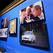 George W. Bush l-a pictat pe Vladimir Putin FOTO EPA-EFE