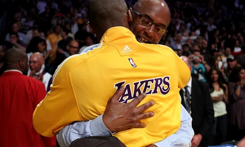 1 kobe bryant impacare cu tatal joe bryant 2 jpg jpeg