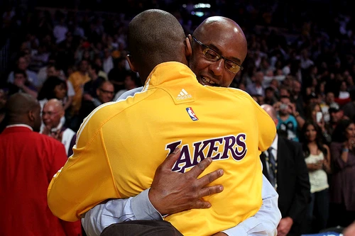 1 kobe bryant impacare cu tatal joe bryant 2 jpg jpeg